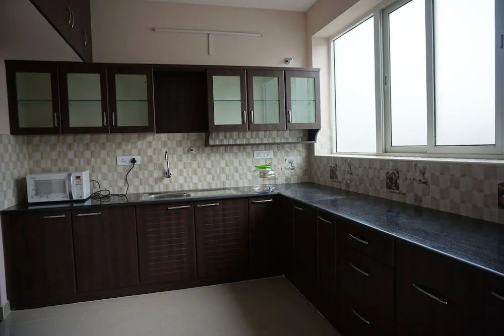 Solitaire Service Apartments