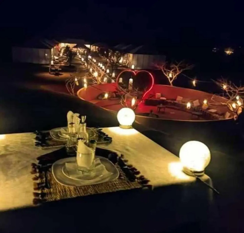 luxury camp jumeirah resort