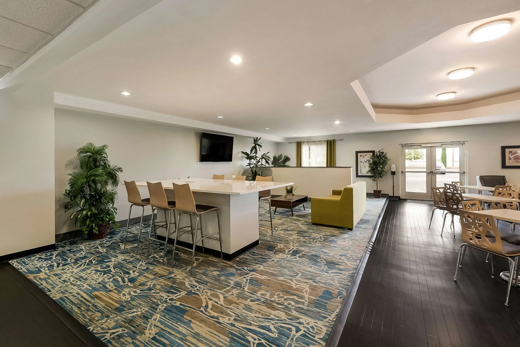 Best Western Douglas Inn & Suites