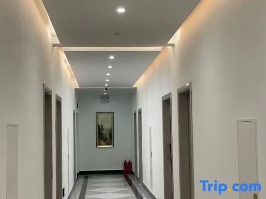 Tiandeng Junhao Hotel