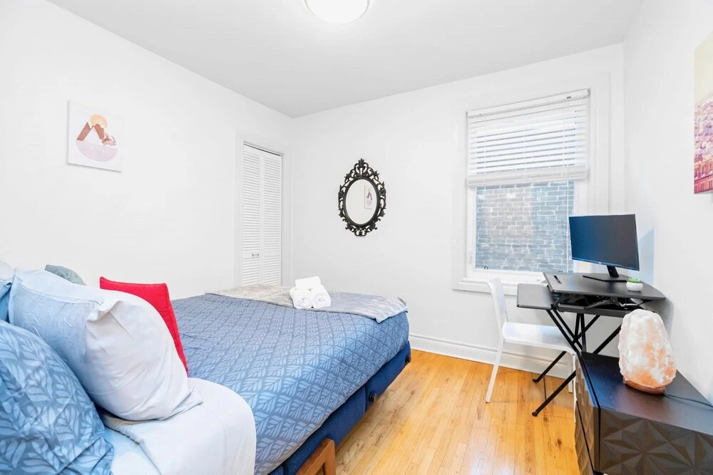 Charming 3BR Home With BBQ Near Downtown Toronto