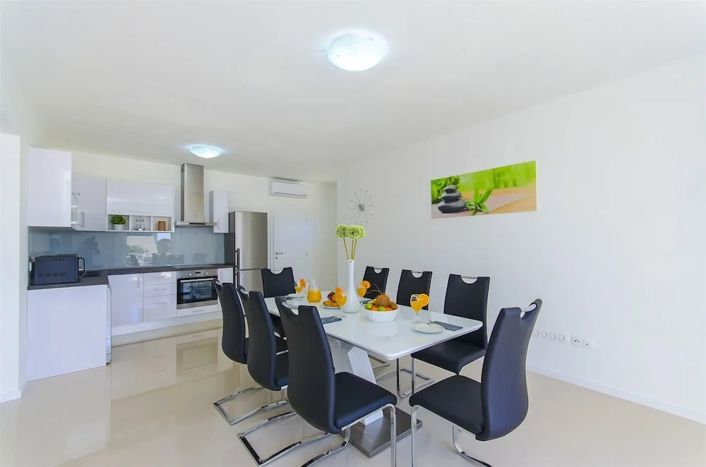 Apartments Villa V