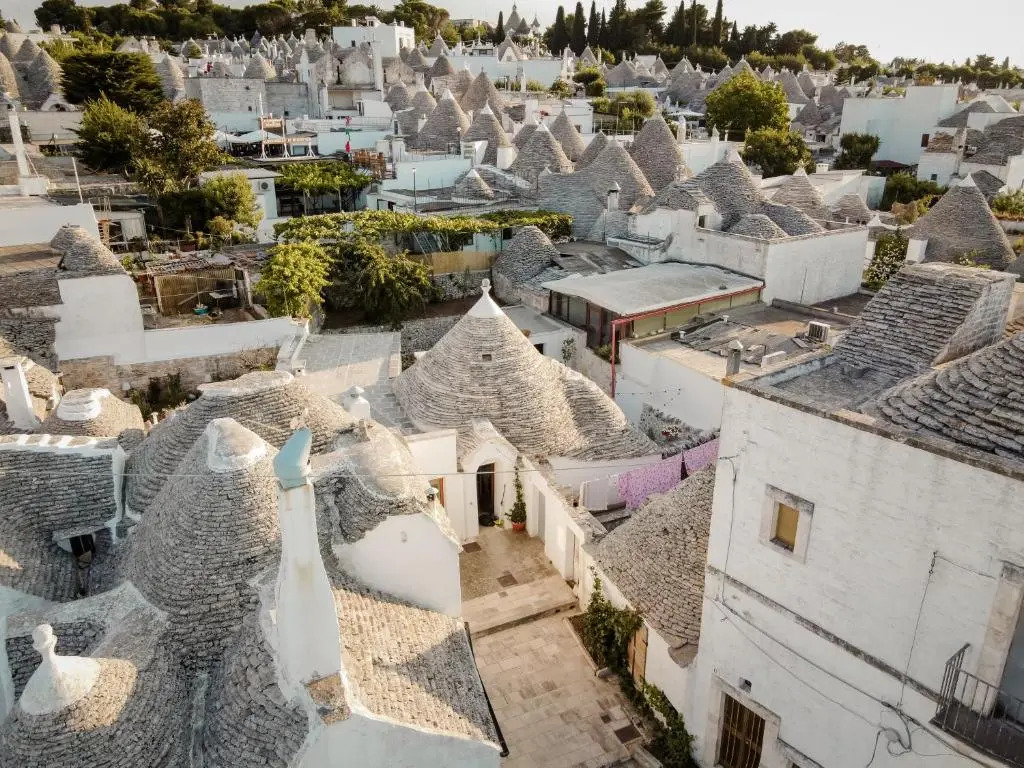 VENTITRÈ- House of Apulia Mea