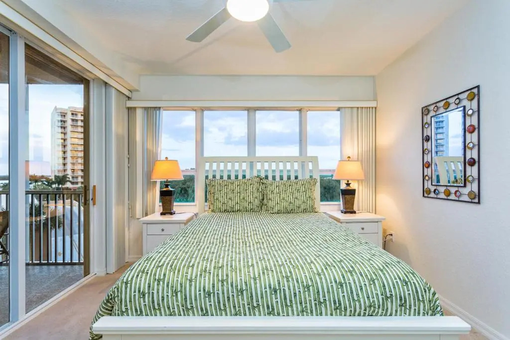 Island Beach Club 304, 2 Bedrooms, Pool, Elevator, WiFi, Sleeps 6, Bay view