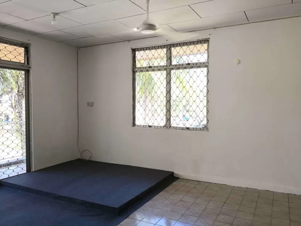 Le Le Seaside Villa Tanjung Aru