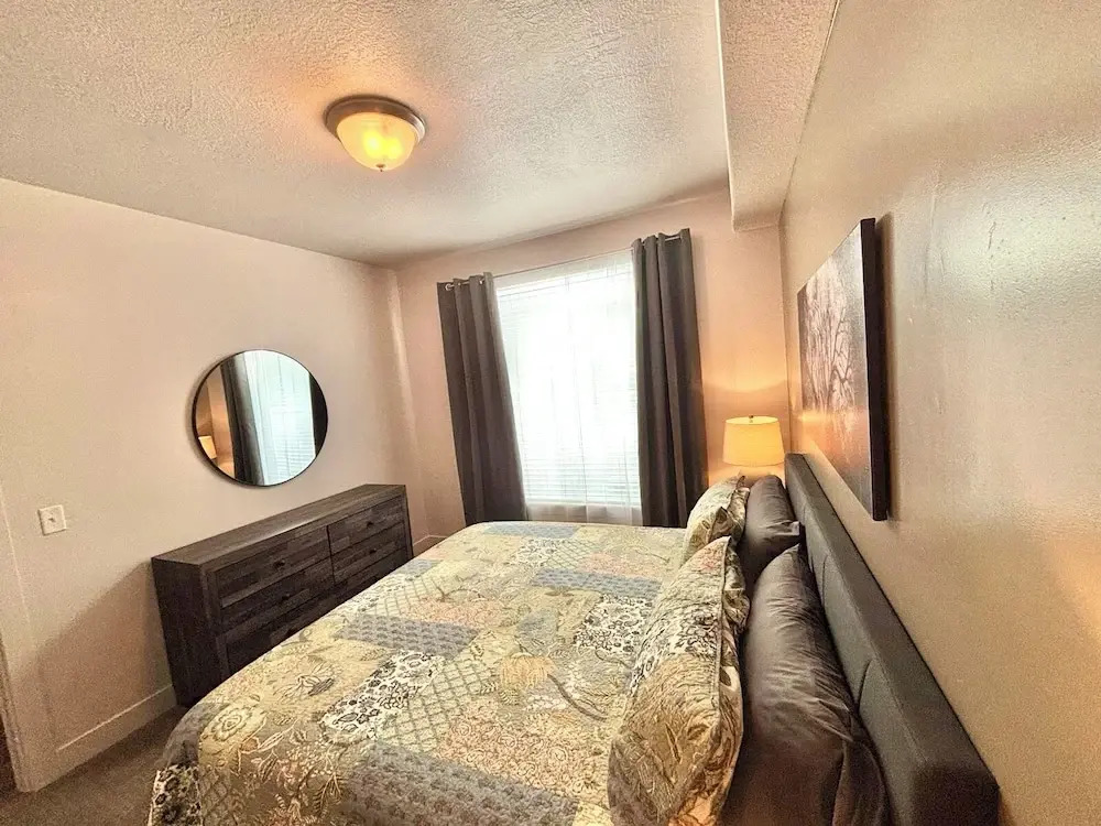 Ultra-Luxury 2BR Downtown Condo