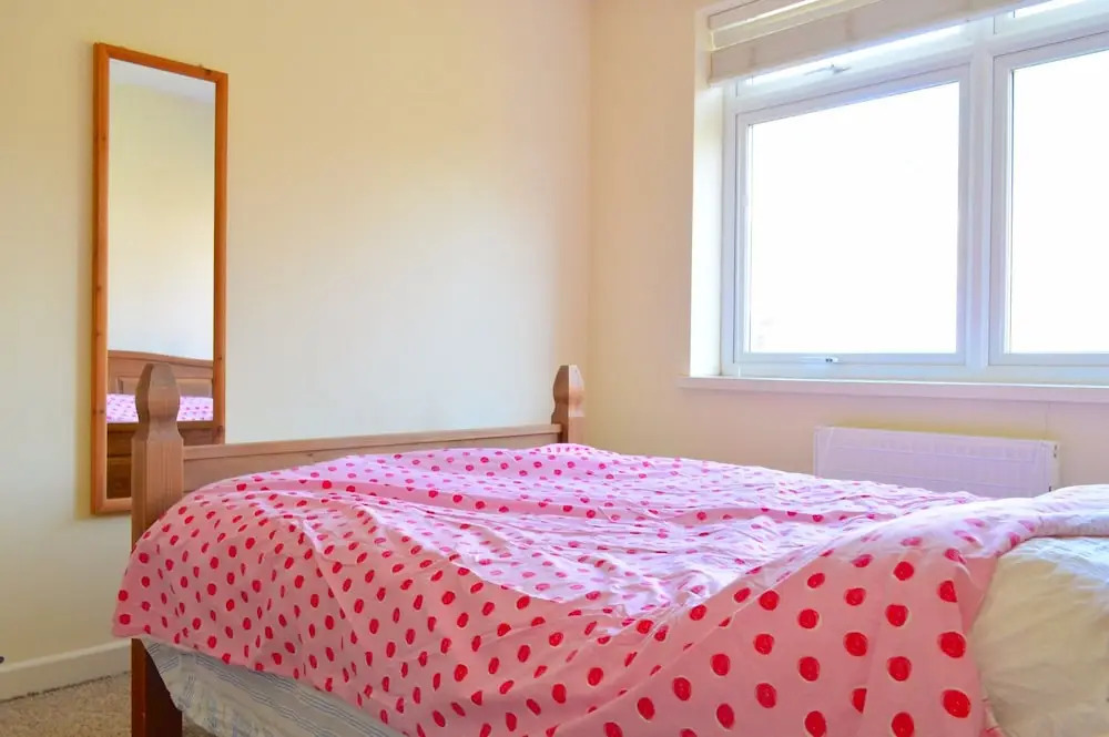 Spacious 2 Bedroom House in South Bermondsey