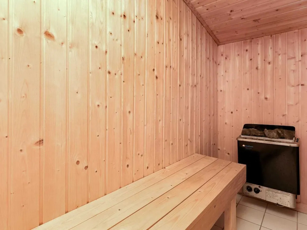 6 Person Holiday Home in Bindslev