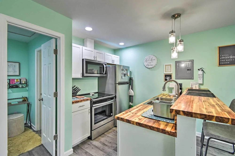 Pet-Friendly Fayetteville Vacation Rental