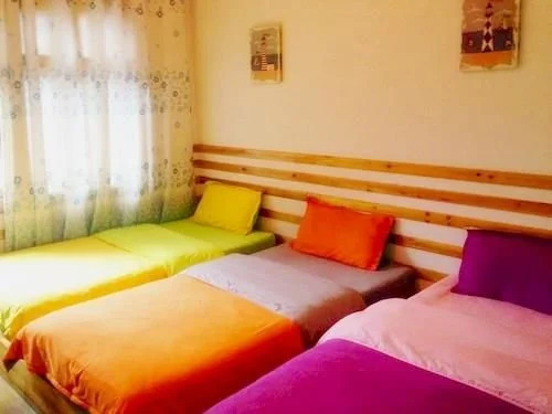 Fenghuang Liunian'erban Inn
