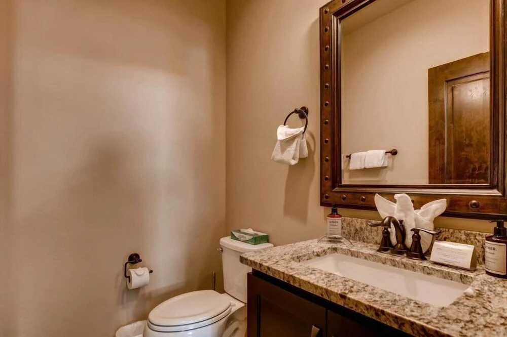 Spacious 4 Bedroom Townhome in River Run Village Within Walking Distance to Gondola and Restaurants