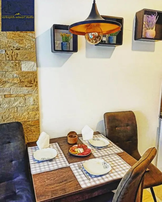 Vorkapich Milmari Studio