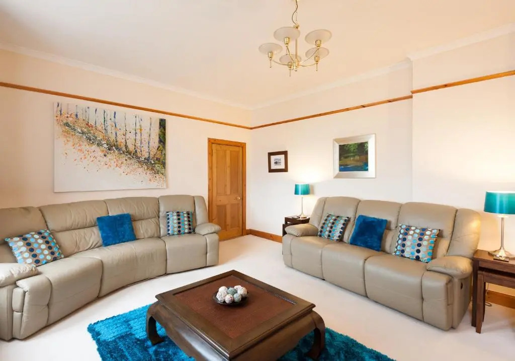 The Traquair Park Residence