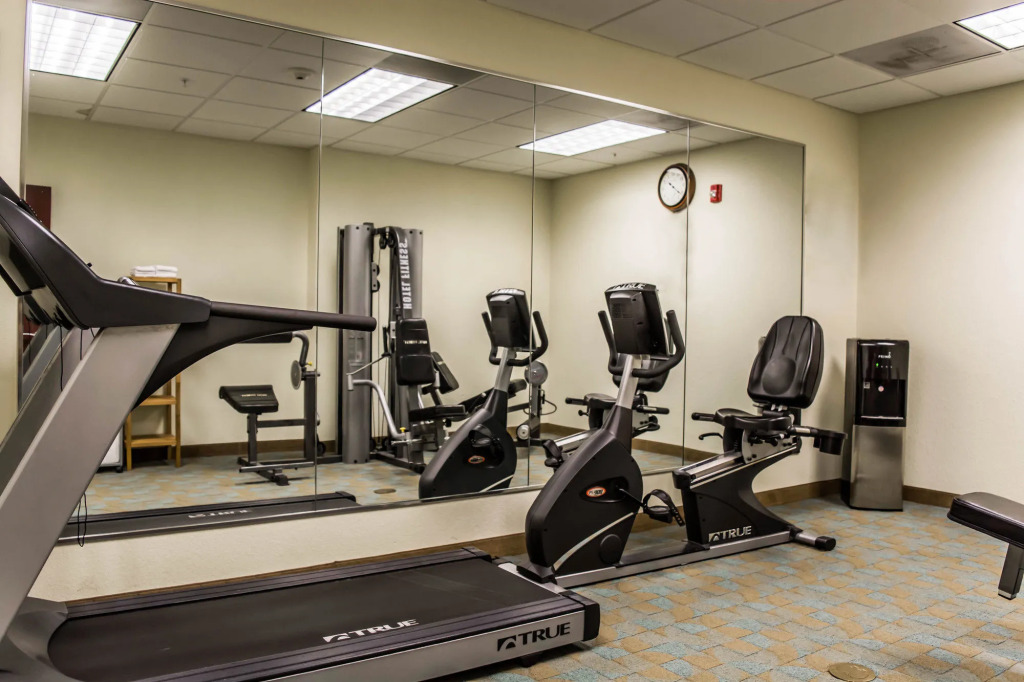 Comfort Inn & Suites Northeast - Gateway