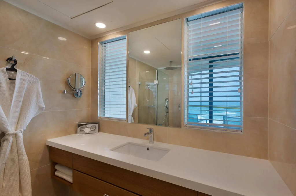 Herbert Samuel Okeanos Suites Herzilya