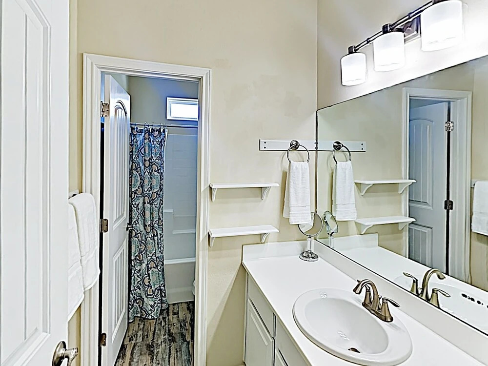 Renovated Nemo Cay Townhome W/ Pool-- Near Beach 3 Bedroom Townhouse