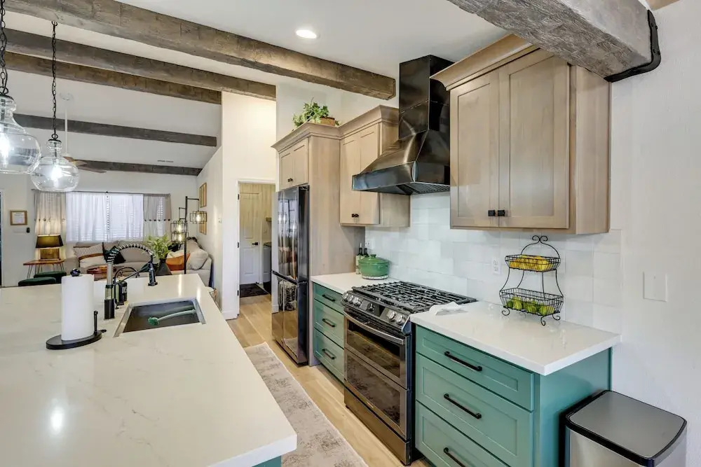 Stylish Flagstaff Hideaway w/ Hot Tub & Fire Pit!