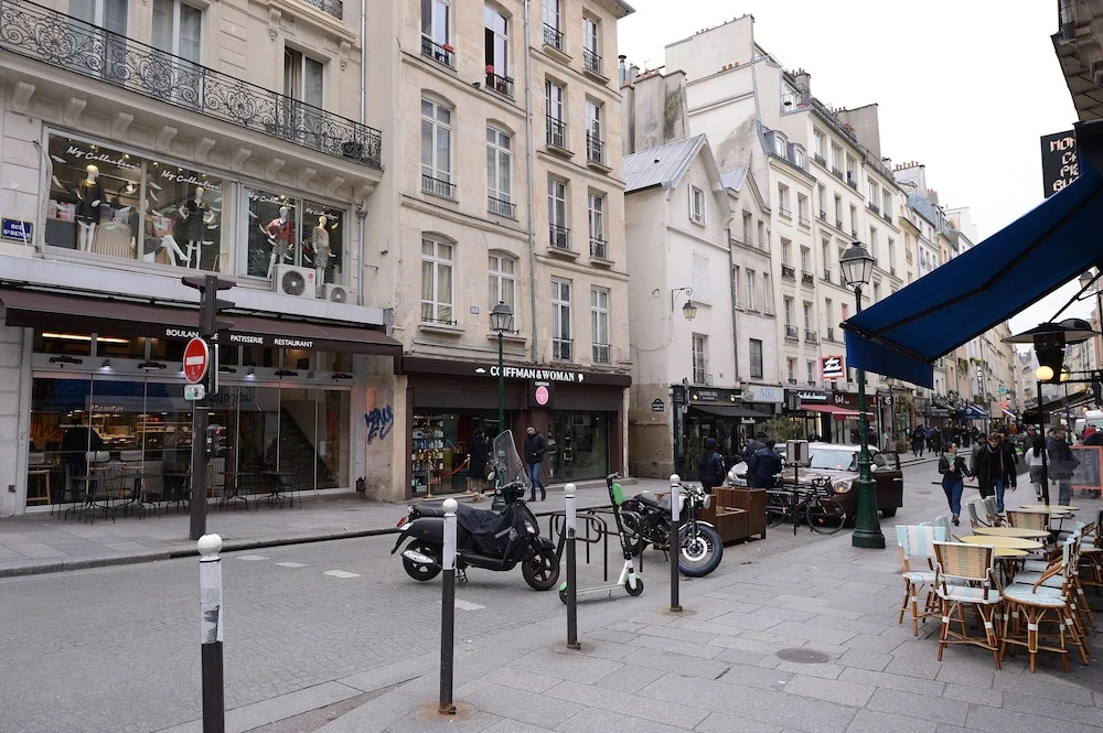 Loft Basfour by Patios du Marais