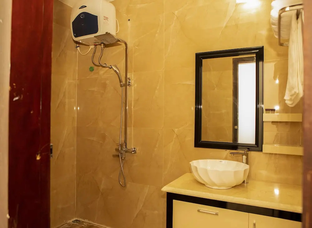 Vạn Xuân Royal Hotel