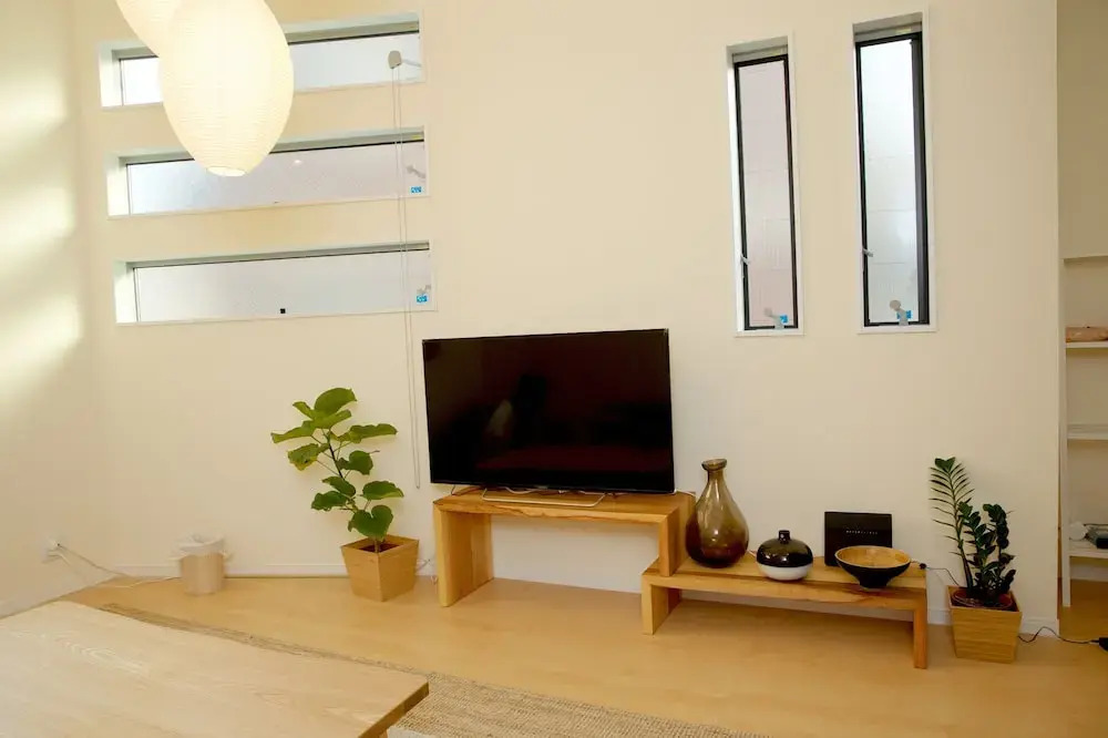 Nishi-Sugamo Guest House. 2min to Nishi-Sugamo Sta. 13min to Ikebukuro Sta.