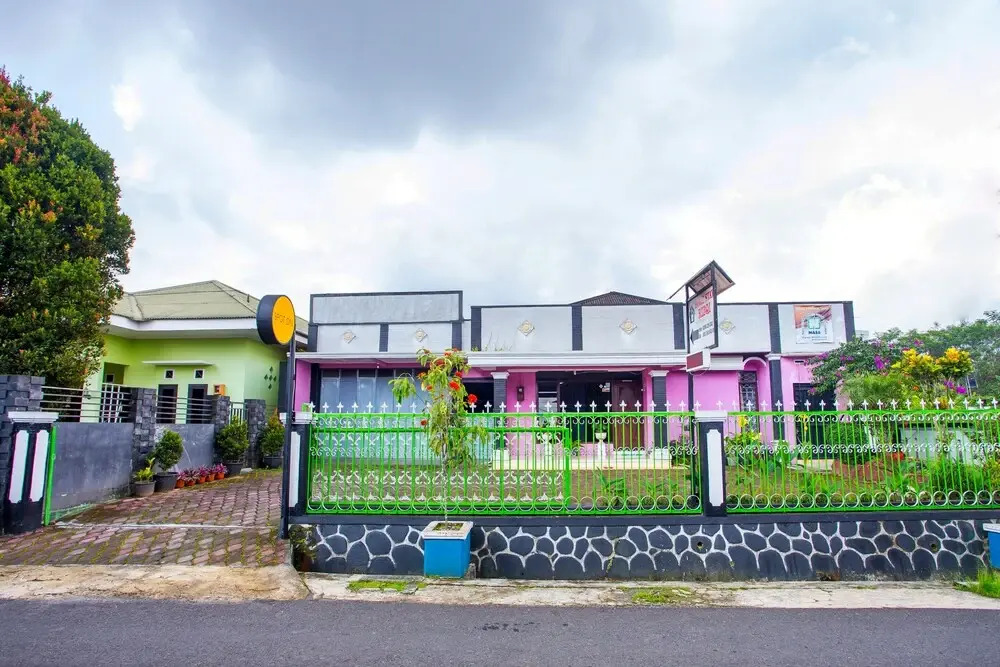 SPOT ON 2719 Homestay Rizqi Syariah