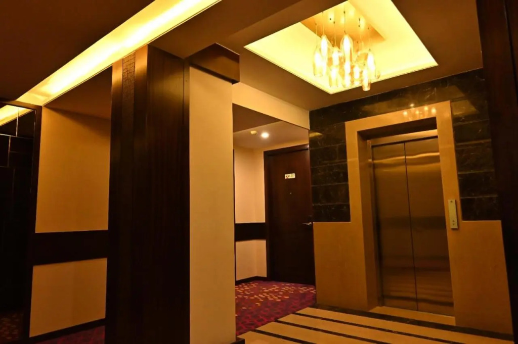 Pristine Hotel