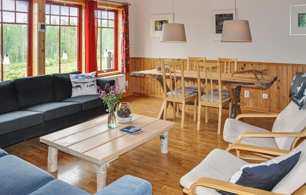 4 Bedroom Stunning Home In Särna