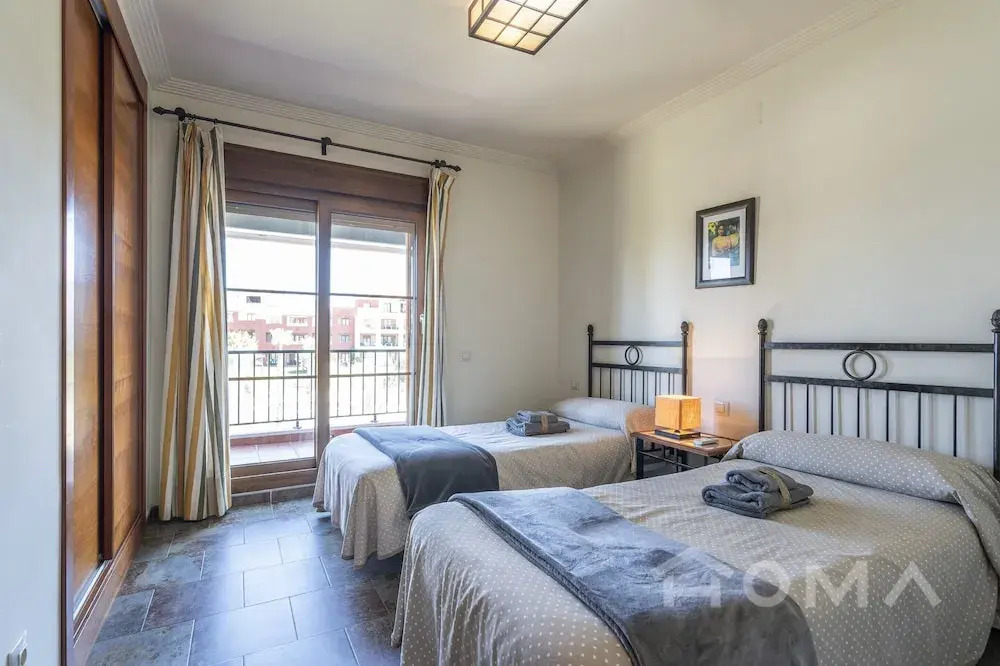 Golfside Apartment With Large Terrace
