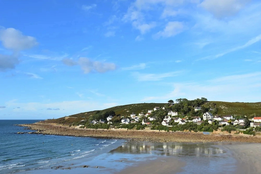 Sea View Stay in Fermanville