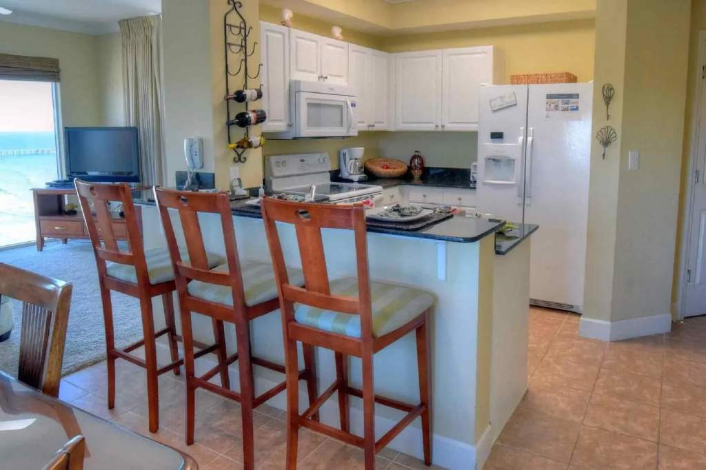 1318 Tidewater Beach Resort
