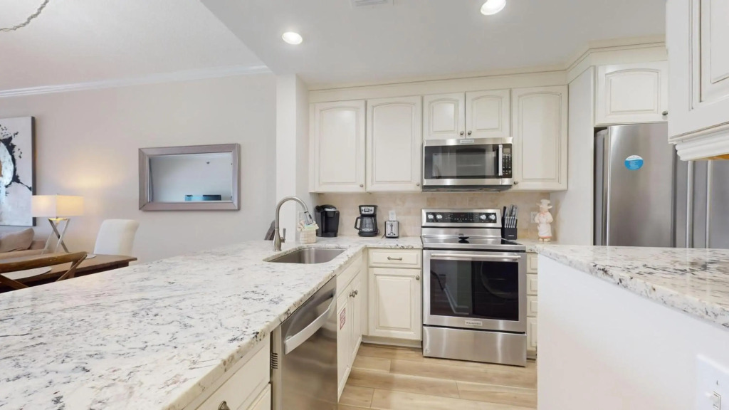 Beach Manor 0908