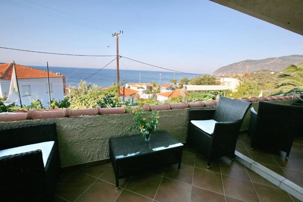 Sandy Bay Hotel
