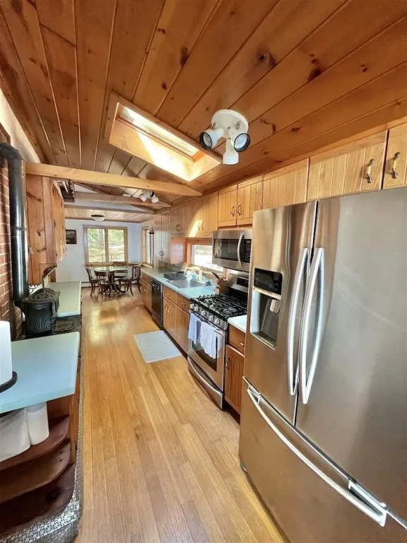 Dockside Retreat Limit 14 5 Bedroom Home