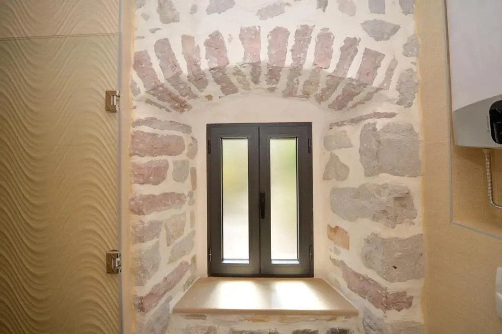 SEASIDE HOUSE KOTOR
