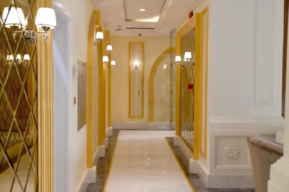 Crown City Hotel -فندق كراون ستي