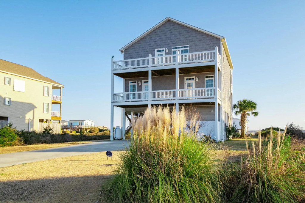 Angels Rest by Oak Island Accommodations