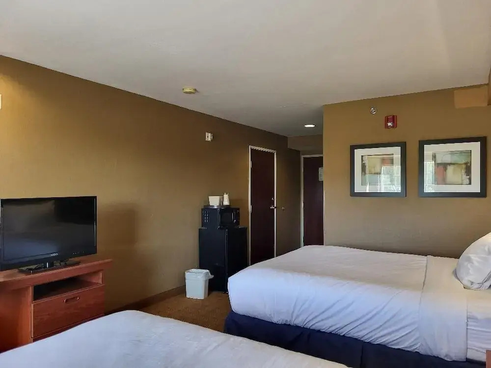 Microtel Inn & Suites by Wyndham Starkville