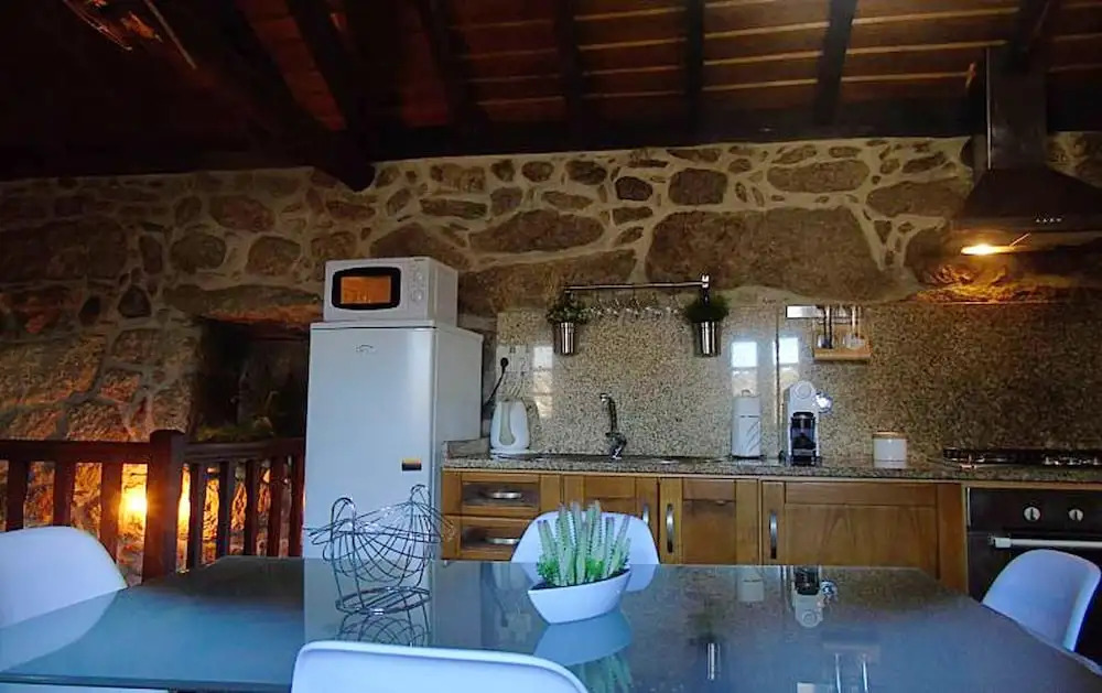 Comfortable house in Lindoso, stunning mountain view