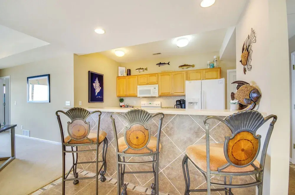 Family Condo w/ Views & Pool Access in Lake Ozark!