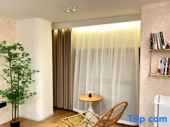 Heshi Homestay (Bishan Subway Station)