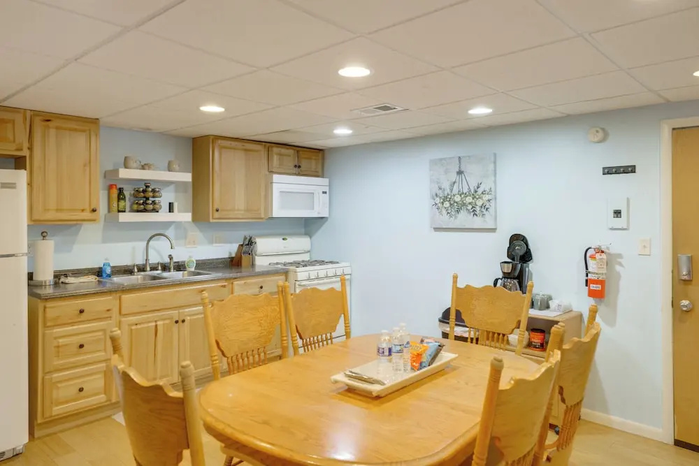 Near Boating, Lake Huron! Quiet Condo on Creek