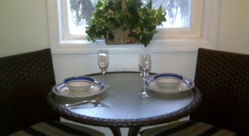 Abbey Archway Inn