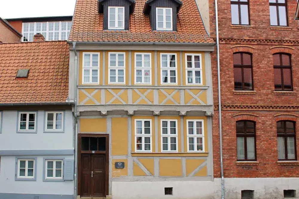 Ferienwohnungen-Stobenstrasse-de # Terrasse # Parkplatz