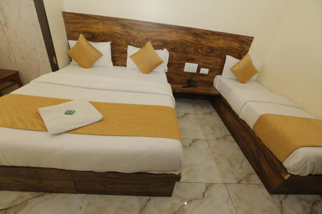 Hotel Raas Palace