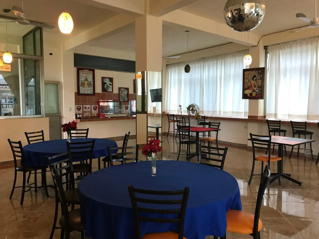 Hotel Sociedad y Maristas