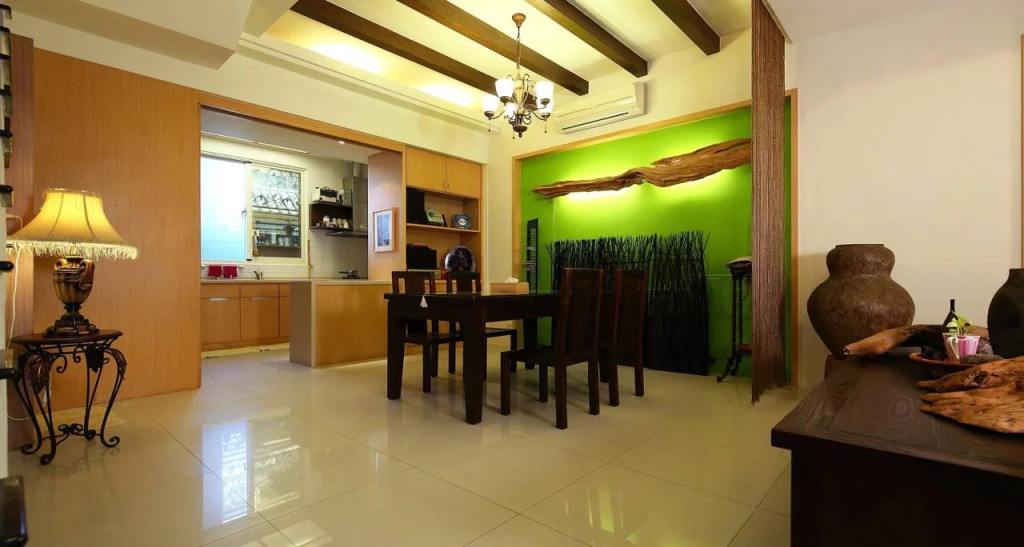 Pine Sea and Flower Hostel