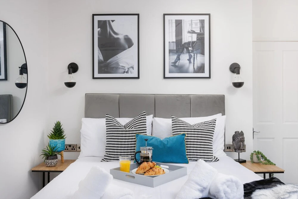 Central Plymouth 2Bed Apartment-Sleeps 4