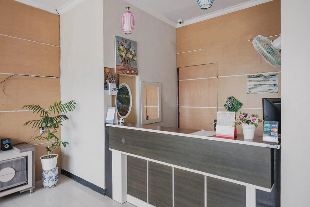 Grand Mentari Guest House by RedDoorz