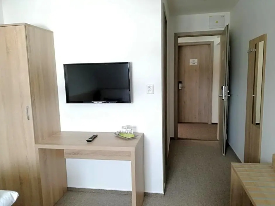 Club Apartments
