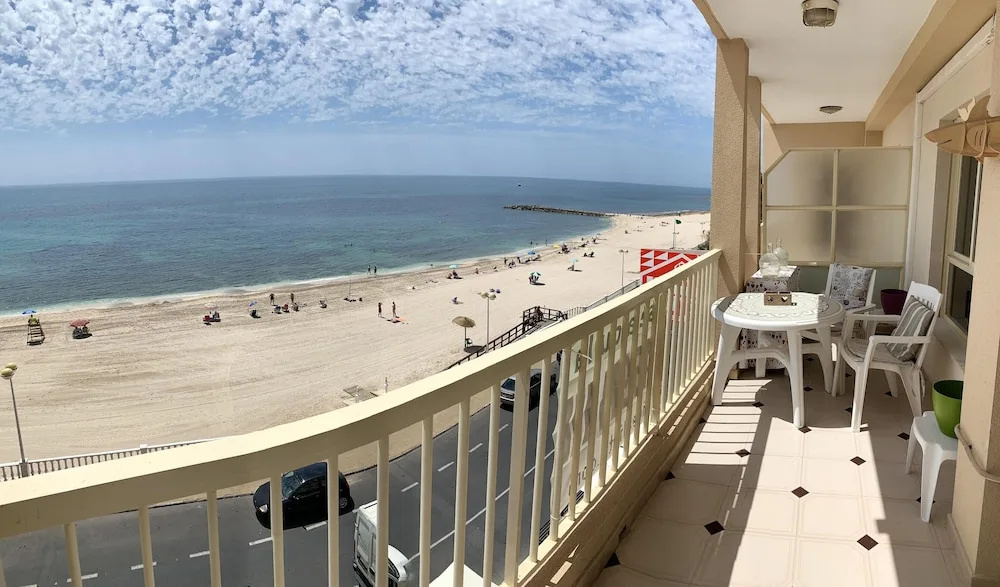 Apartment with 3 Bedrooms in Torrevieja, with Wonderful Sea View, Furnished Terrace And Wifi - 50 M From the Beach